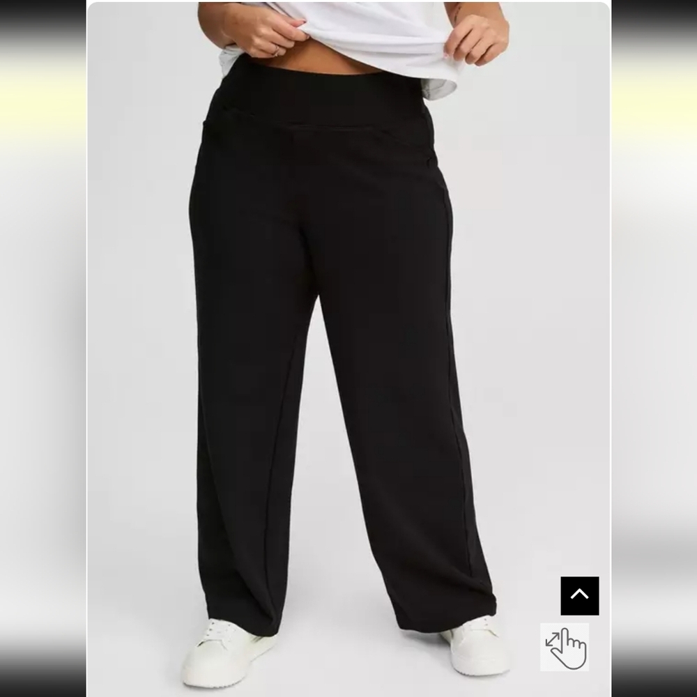 Torrid Women 6R Black Pull-On Wide Leg Studio Ponte High-Rise Pant NWT
